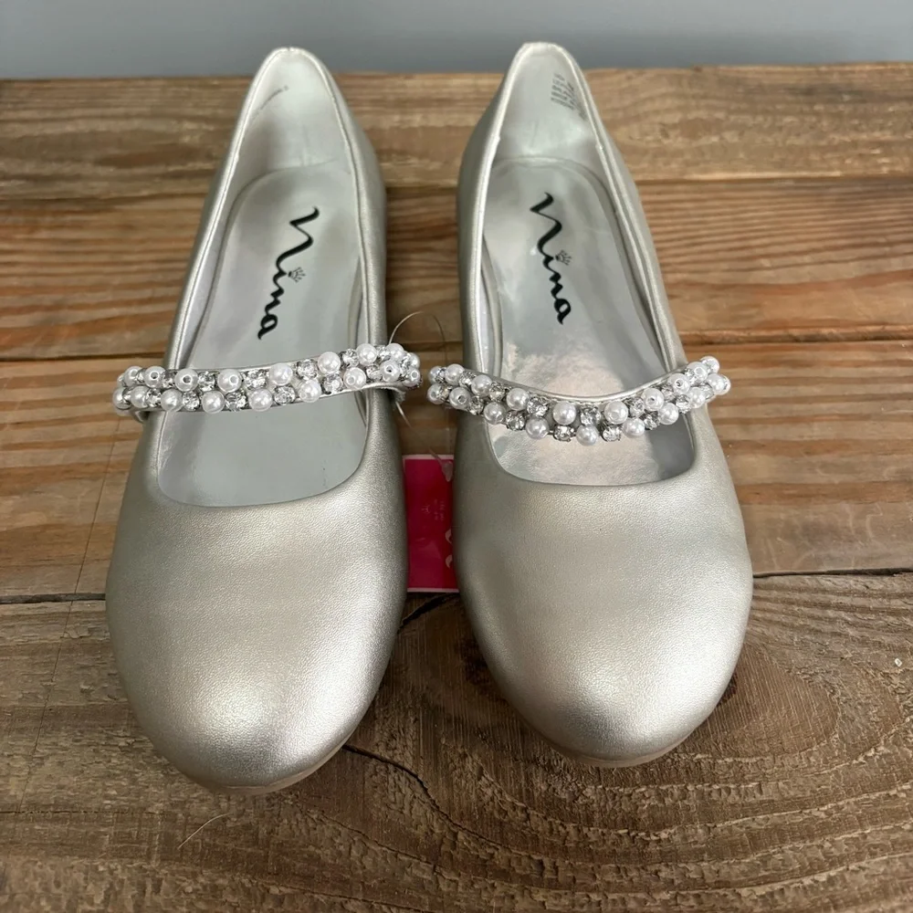 Nina Girl's Silver Leather Kid's Flat Dress Shoes Pearl Beaded Strap NEW Size 3M
